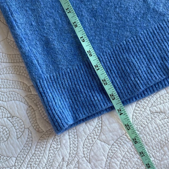 J. Crew - Fair Isle Turtleneck Sweater in Supersoft Yarn Hthr Blue Natural Grey - Picture 10 of 10